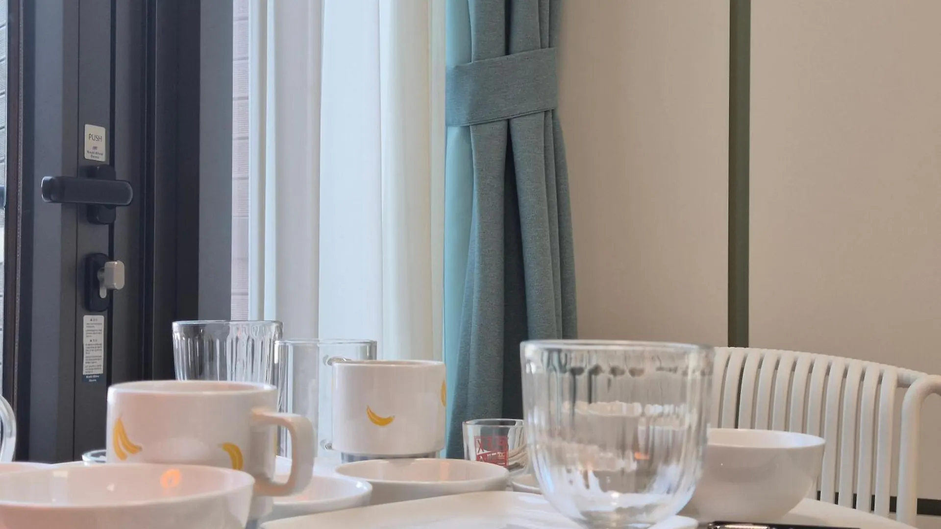 Rest, Sofa Bed City View Bidet Water Purifier In The Heart Of Séoul
