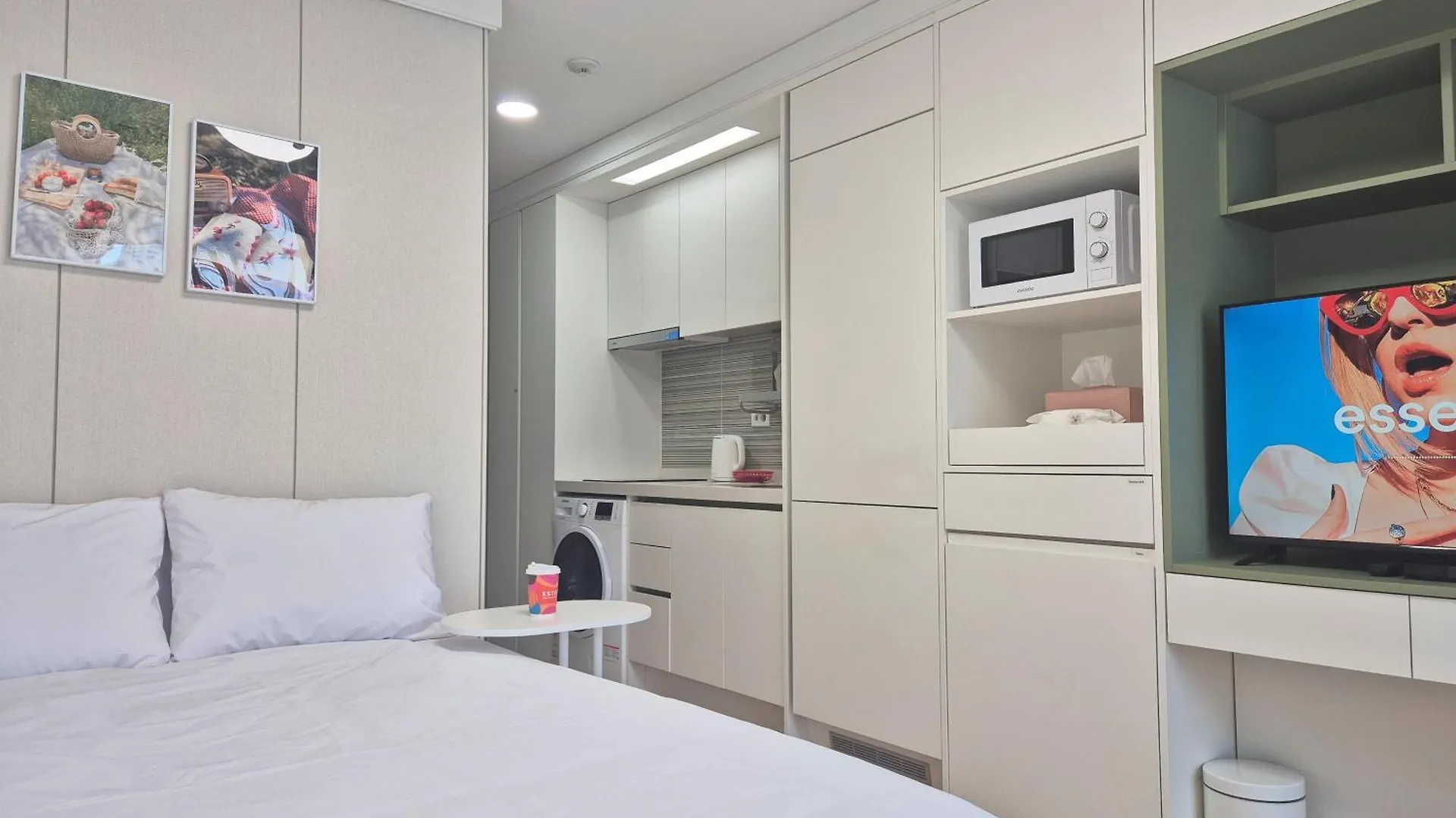 Rest, Sofa Bed City View Bidet Water Purifier In The Heart Of Seoul Aparthotel