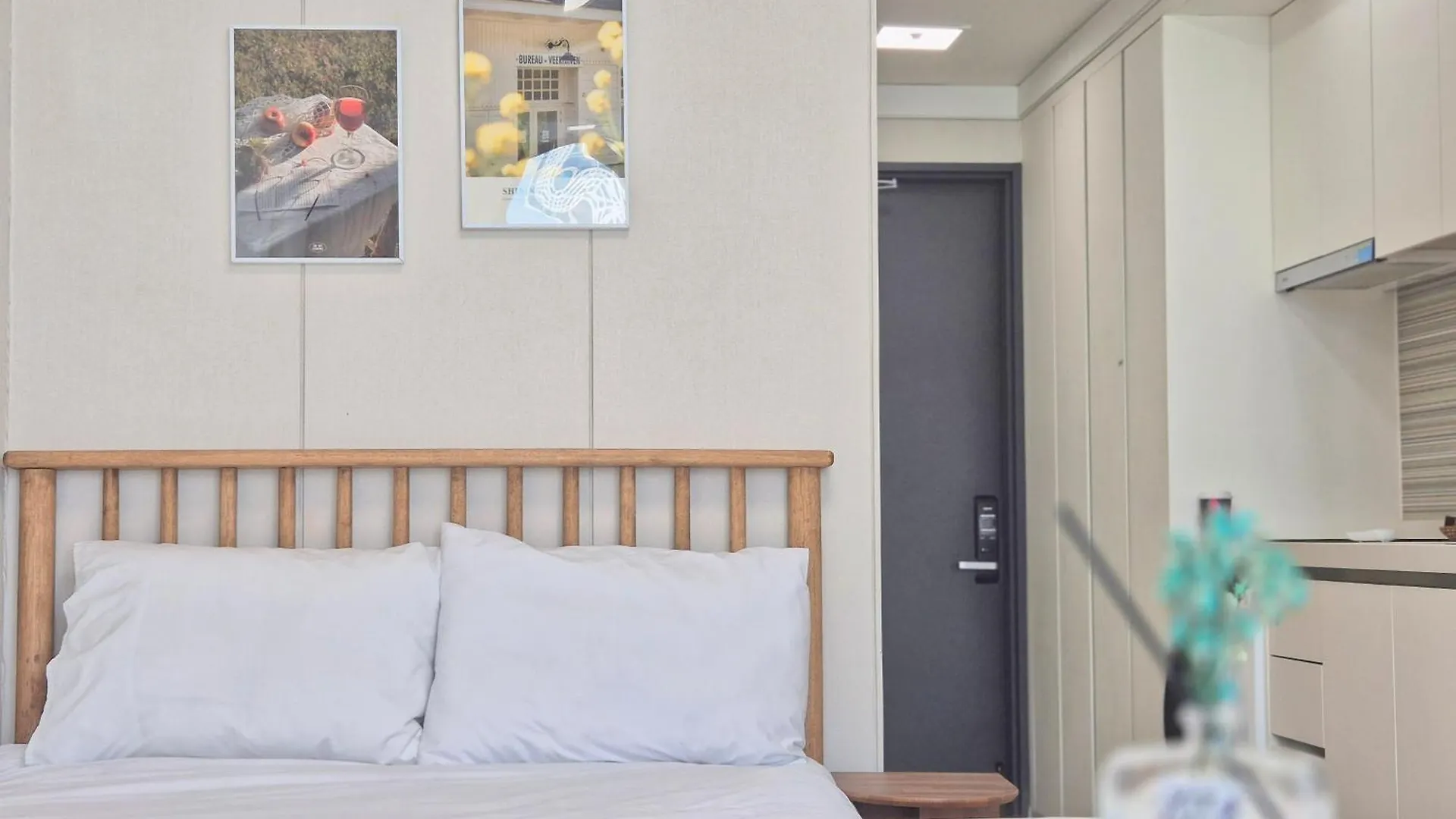 Rest, Sofa Bed City View Bidet Water Purifier In The Heart Of Seoul Aparthotel South Korea